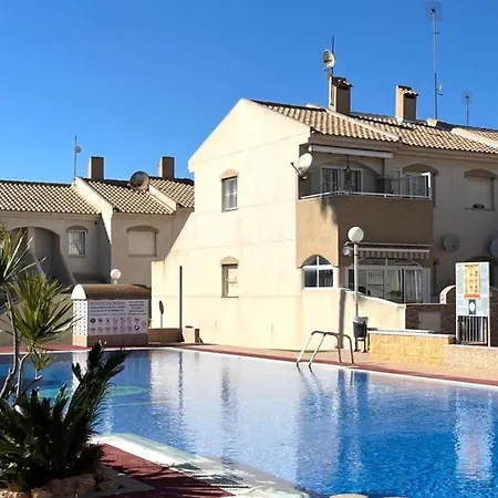 Hola Mar Τορεβιέχα